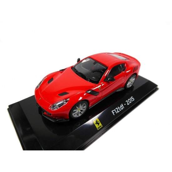 Macheta auto Ferrari F12tdf 2015, 1:43 Ixo