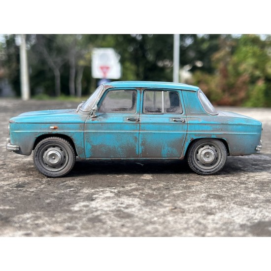Macheta auto Dacia 1100, 1968, Editie Dusted, 1:24 Autosworld