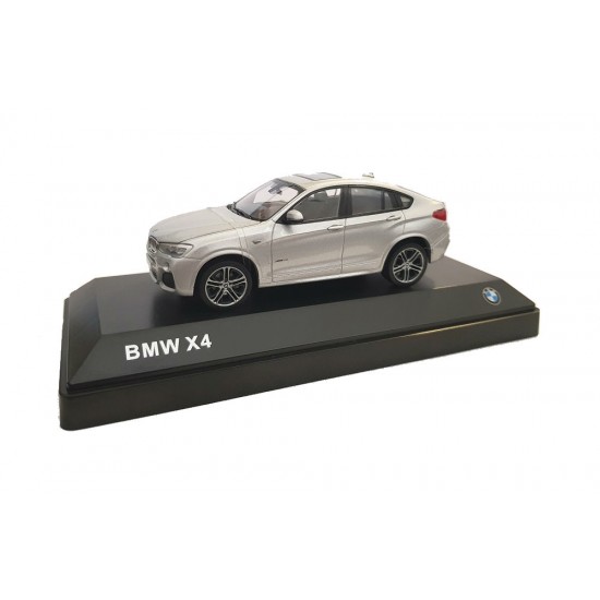 Macheta auto BMW X4 F26 2015 gri deschis, 1:43 Herpa
