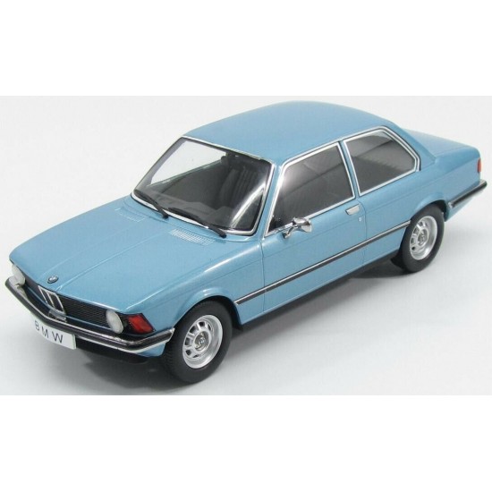 Macheta auto BMW 318i E21 1975 albastru LE 1500 pcs, 1:18 KK Scale