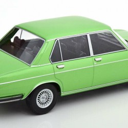 Macheta auto BMW 3.0S E3 2. Series 1971 verde  LE 750 pcs, 1:18 KK Scale
