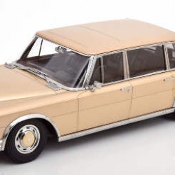 Macheta auto Mercedes-Benz 600 SWB W100 auriu 1963, 1:18 KK Scale