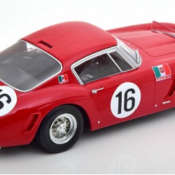 Macheta auto Ferrari 250 GT SWB Competizione N°16 24h Le Mans 1961, 1:18 KK Scale
