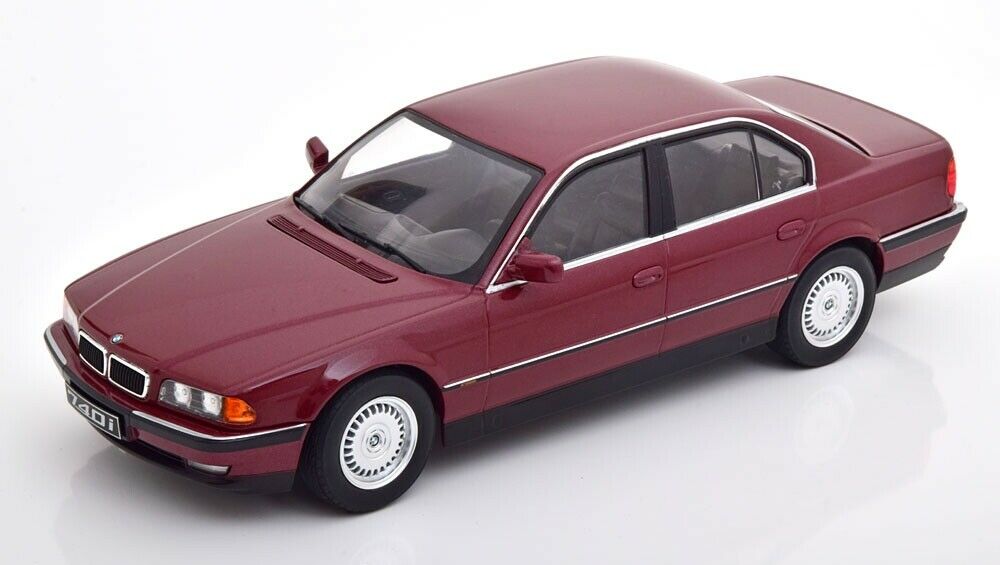 Macheta auto BMW 740i E38 1.Serie 1994 visiniu LE 500 pcs, 1:18 KK