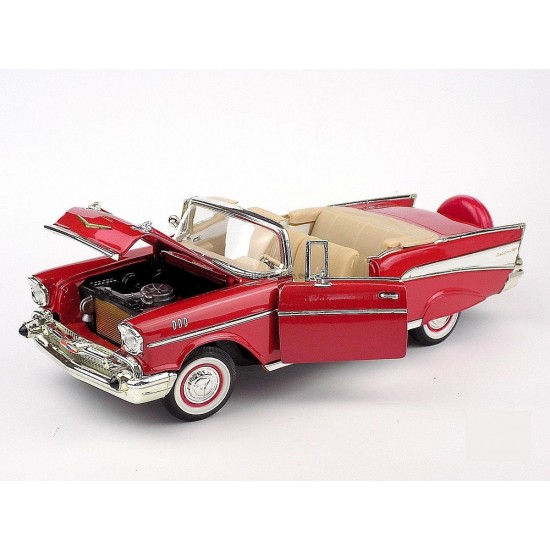Macheta auto Chevrolet Bel Air Convertible red/white 1957, 1:18 Lucky Diecast