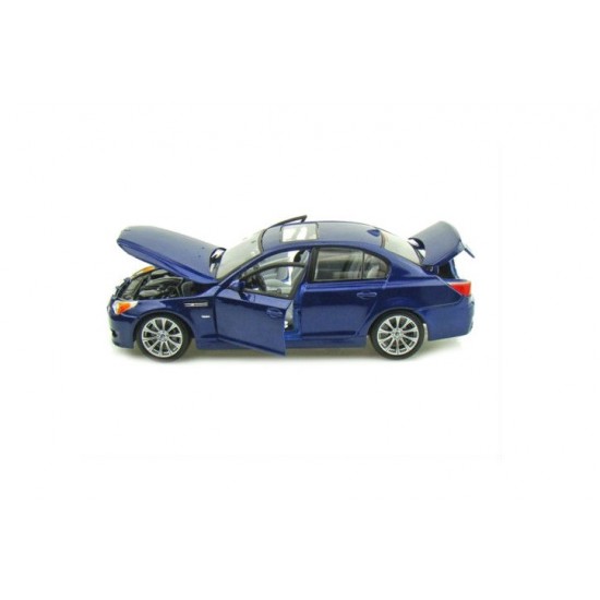 Macheta auto BMW M5 E60 -Special Edition- albastru 2006, 1:18 Maisto
