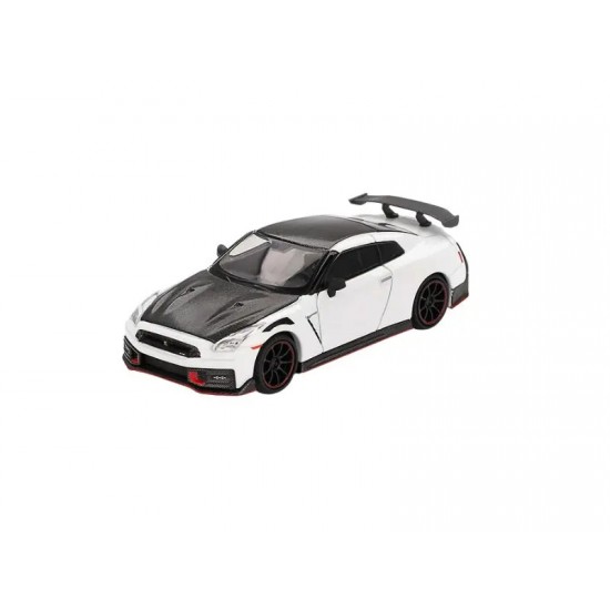 Macheta auto Nissan GTR (35) Nismo Brilliant White Pearl 2024 1:64 Mini GT MGT1045