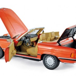 Macheta auto MERCEDES-Benz 300 SL portocaliu (1986), 1:18 Norev