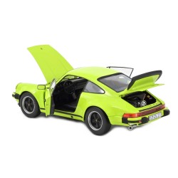 Macheta auto Porsche 911 Turbo 3,0 1976 verde, 1:18 Norev