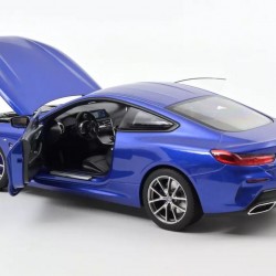 Macheta auto BMW M850i albastru 2019, 1:18 Norev