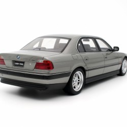 Macheta auto BMW 750 E38 IL gri 1995 3000pcs OT952, 1:18 Otto Models