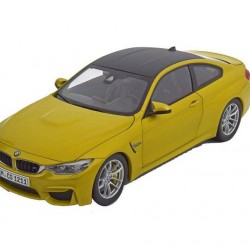 Macheta auto BMW M4 (F82) Coupe galben 2014, 1:18 Paragon