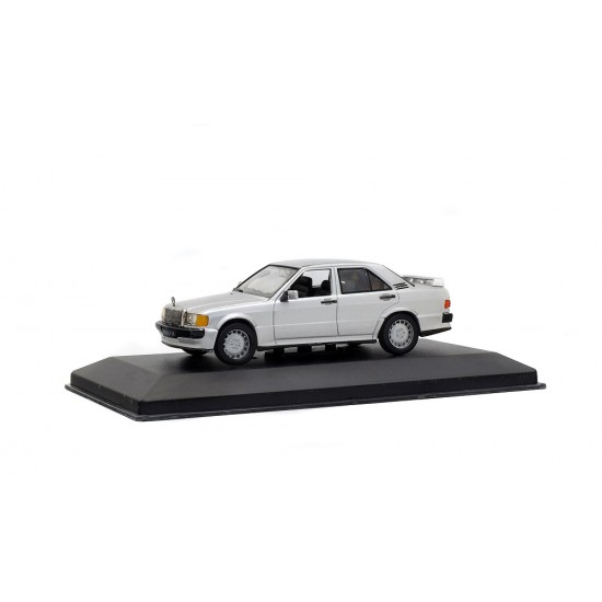 Macheta auto Mercedes-Benz 190E (W201) 1984, 1:43 Solido