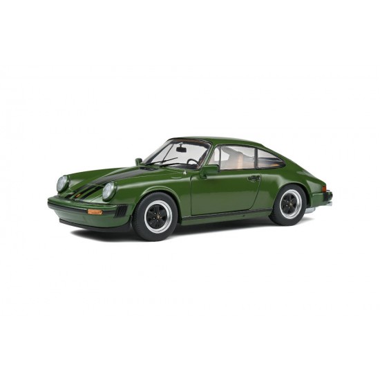 Macheta auto Porsche 911 SC green 1978, 1:18 Solido