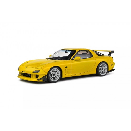 Macheta auto Mazda RX7 FD3RS Streetfighters yellow 1999, 1:18 Solido 