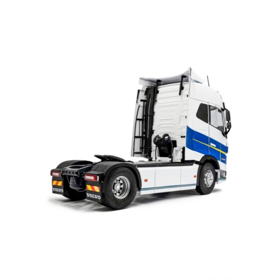 Macheta camion Volvo Trucks FH16 Globetrotter XL Goteborg Edition, White, 2019, 1:24, Solido 