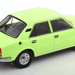 Macheta auto Skoda 105L light green 1976, 1:18 Triple9