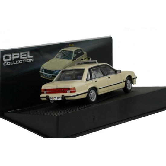 Macheta auto Opel Senator A2 1982 - 1986 crem, 1:43 Ixo
