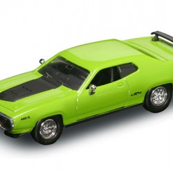 Plymouth GTX verde 1971, 1:43 Lucky Diecast