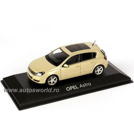 Opel Astra H 5-usi, 1:43 Minichamps